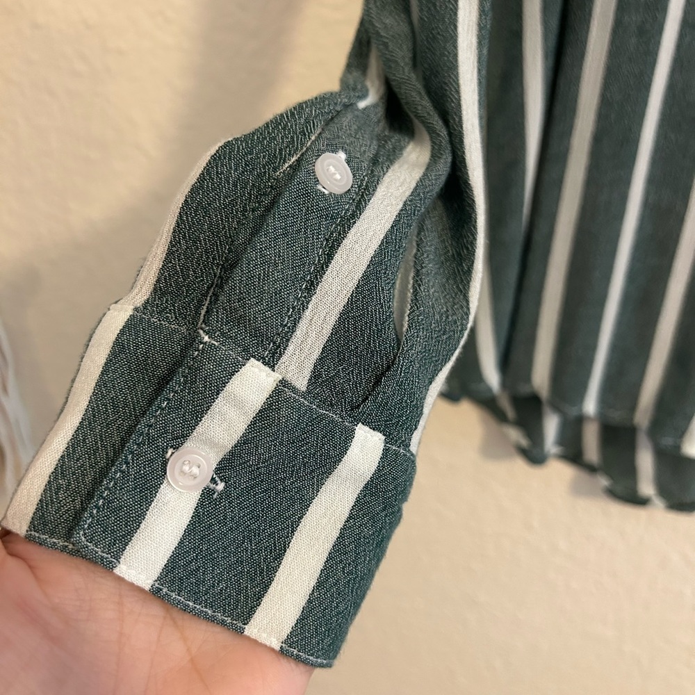 BP. BLOUSE - Picture 3 of 3